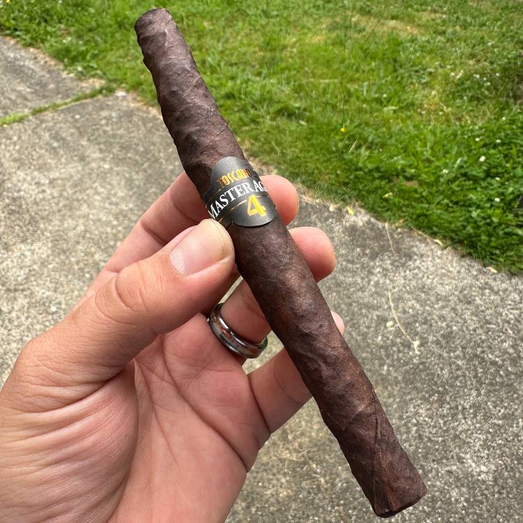 MAster Aged 4 Cigar Band Details
