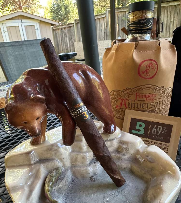 Master Aged 3 Cigar In Ashtray