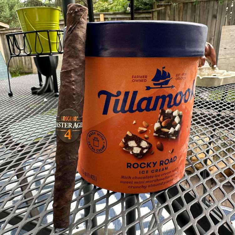 Toscano Master Aged 4 Cigar with Tillamook Ice Cream