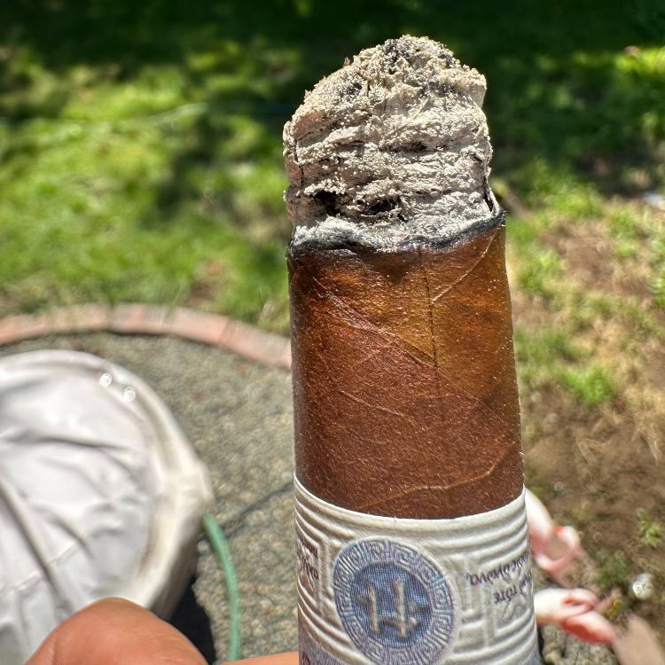 Ash Quality Of Hellas by Tabacalera Pages Cigar Factory