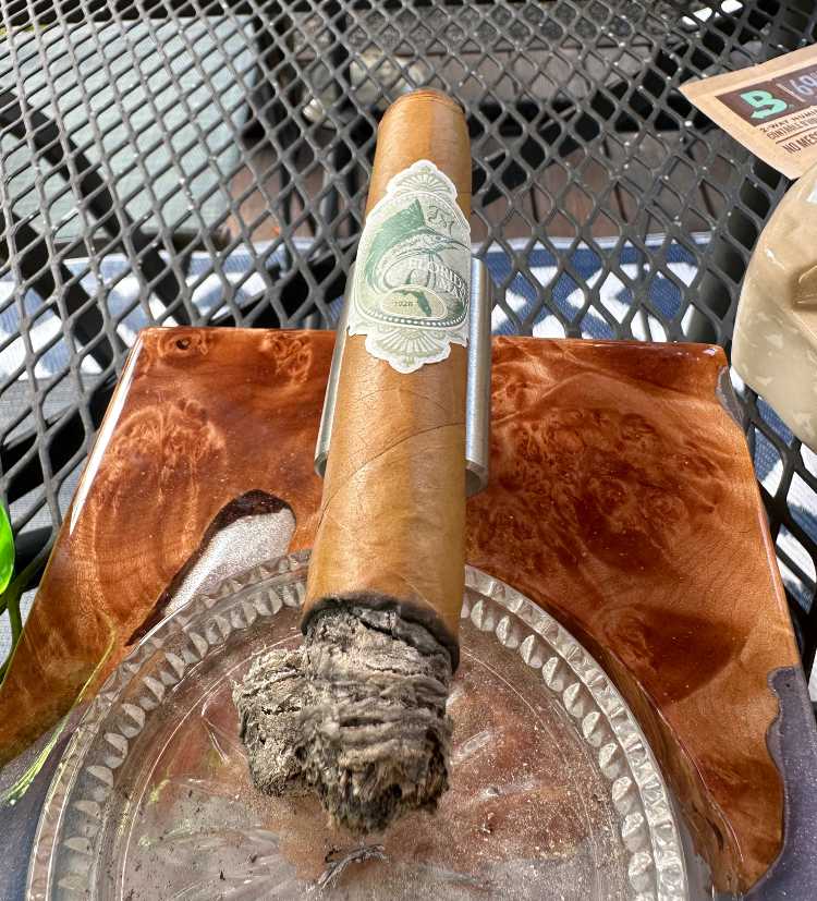 Second Third Smoking Review Florida Man Cigar