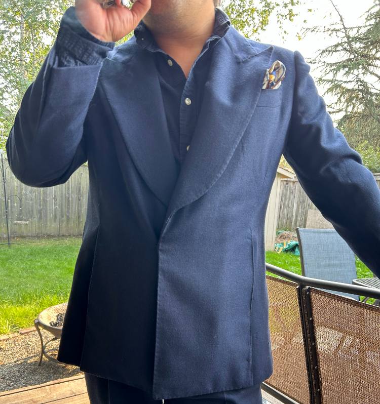 Hidden Jacket Buttons On STRO Suit