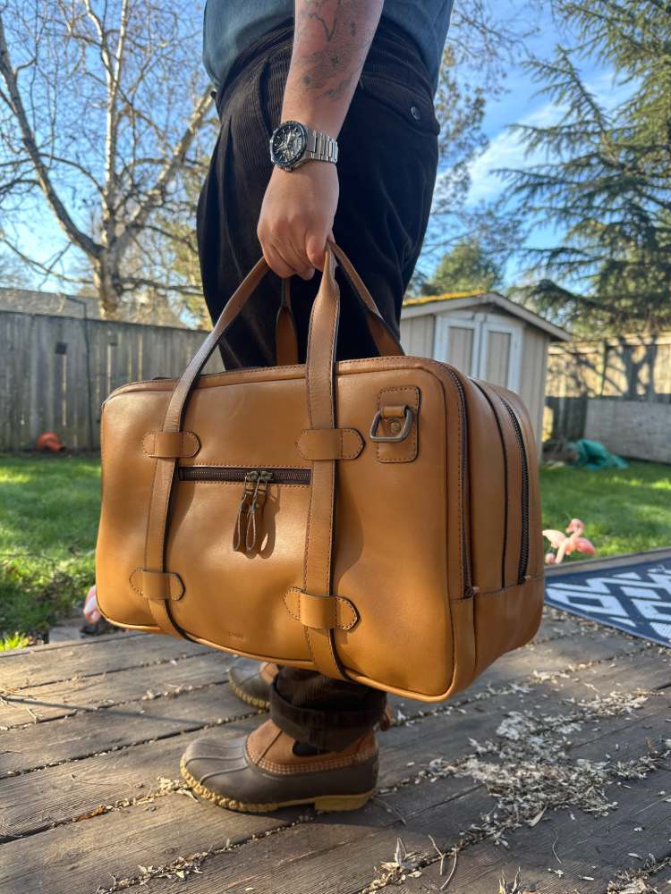 REview Cravar Duffel Bag Sand Leather