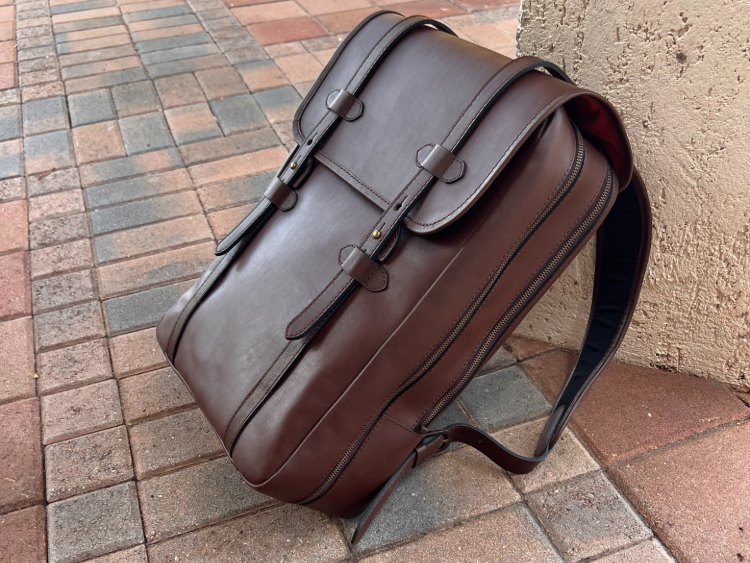 Urbanpack L in Fox Leather Color