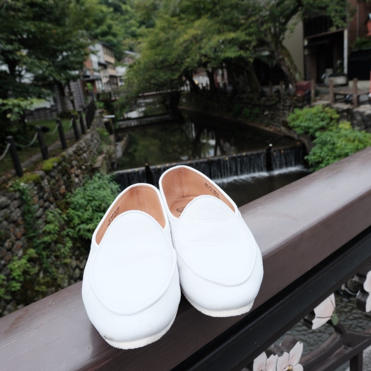 Crown Northampton Marshmallow Slippers in White
