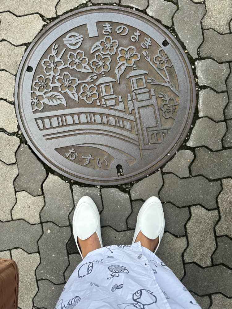Marshmallow Belgian Slippers with Ornate Japanese Manhole Cover