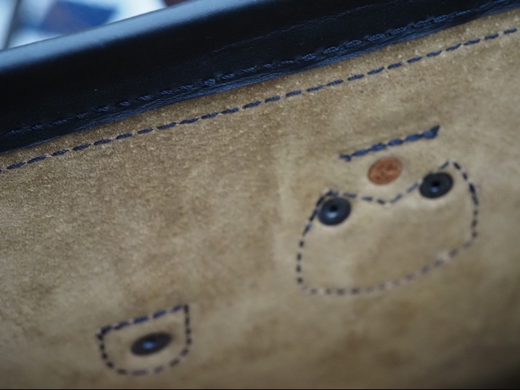 Flight Bag Interio Pigskin Lining Texture And Quality