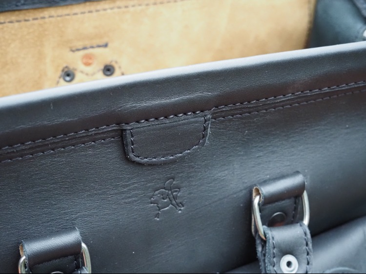 Saddleback Bag Gladstone Opening And Leather Pull Tabs