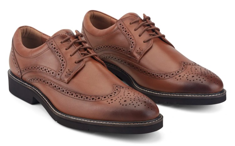 Rockport Fallo Brown Mens Dress Shoes On Feet Rockport Fallo Brown Mens Dress Shoes On Feet